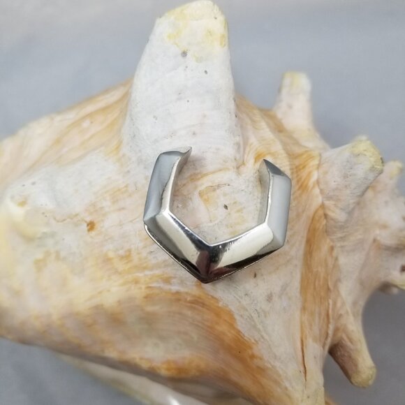 PAIR 1/2" White brass hexagon shape ear saddle, platform plug 12mm NWT unique - Picture 3 of 3